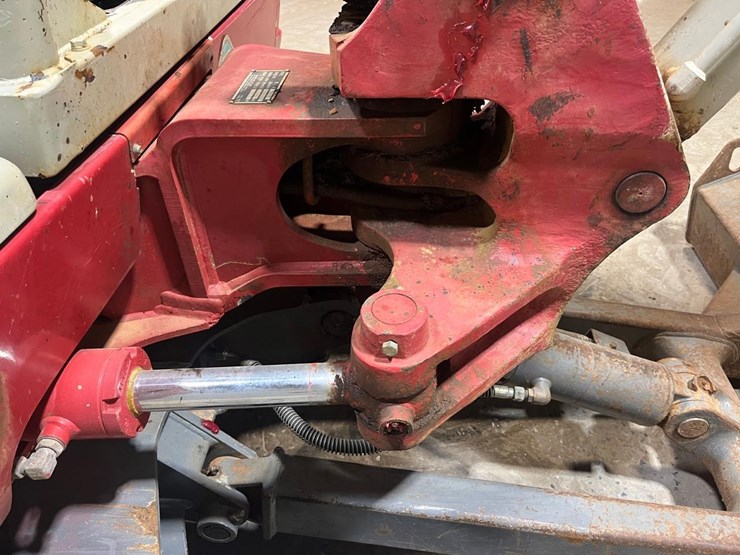 takeuchi-tb235-image-14