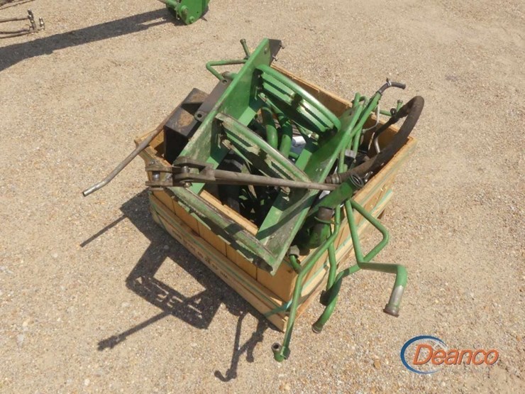 2010-john-deere-6115d-image-10