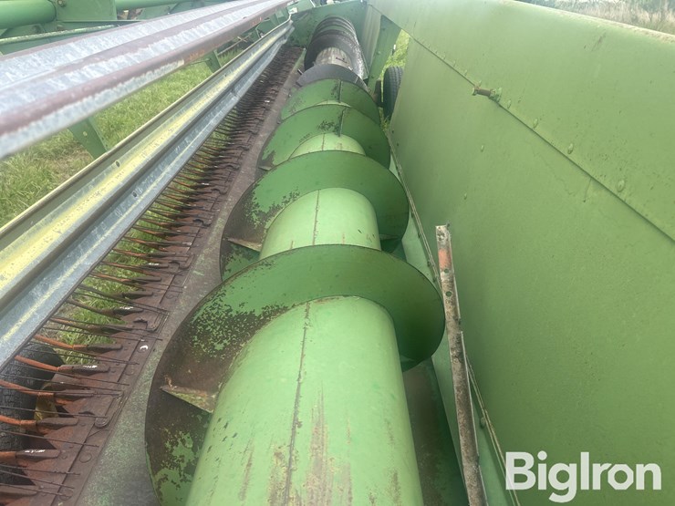 john-deere-224-image-11
