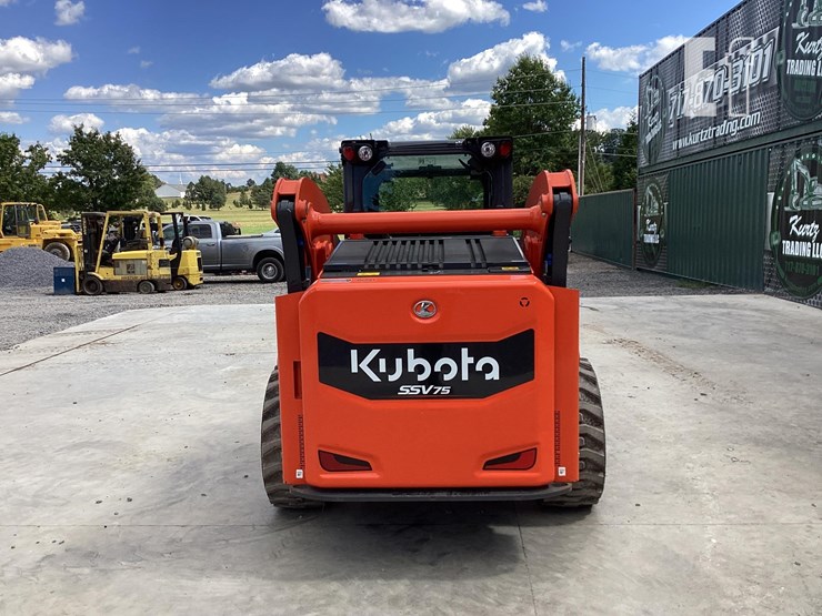 2023-kubota-ssv75-image-3