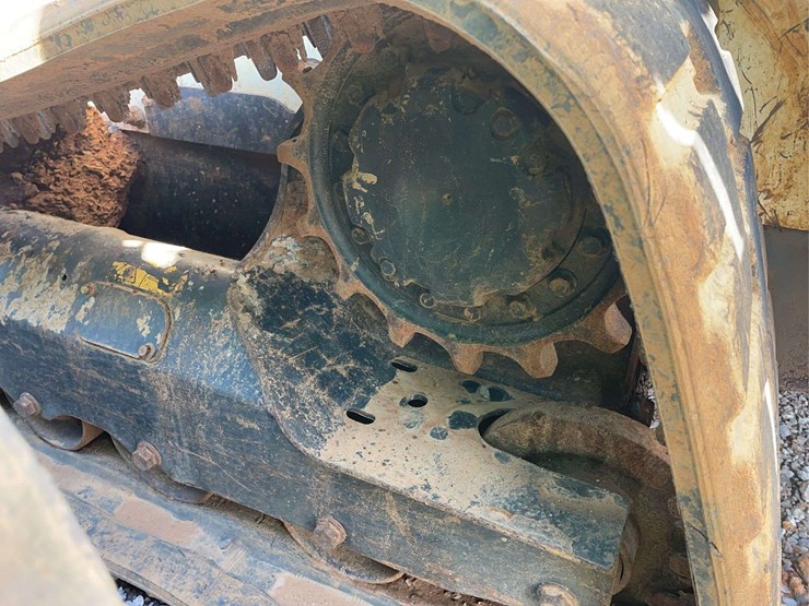 bobcat-t650-image-10