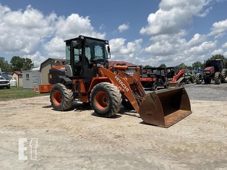 2020-hitachi-zw100-image-5