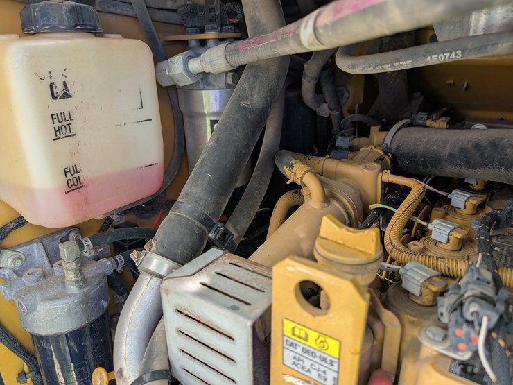 caterpillar-257d-image-25
