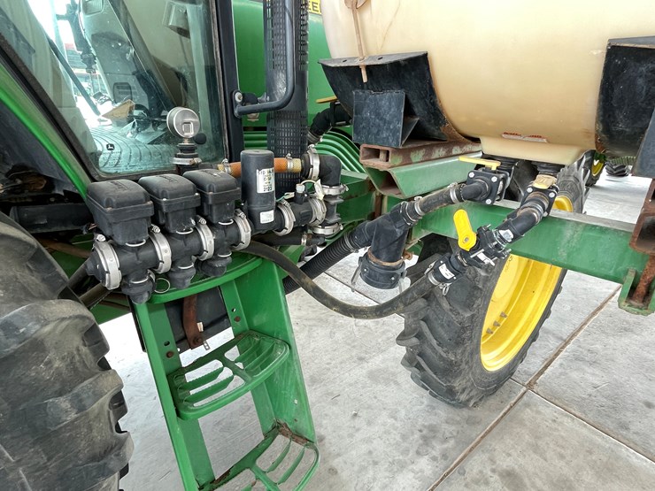 john-deere-7230-premium-image-90