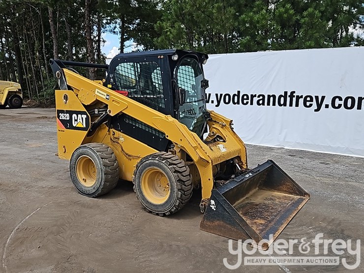 2018-caterpillar-262d-image-7