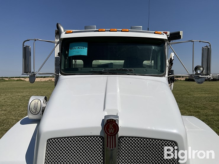 2006-kenworth-t300-image-10