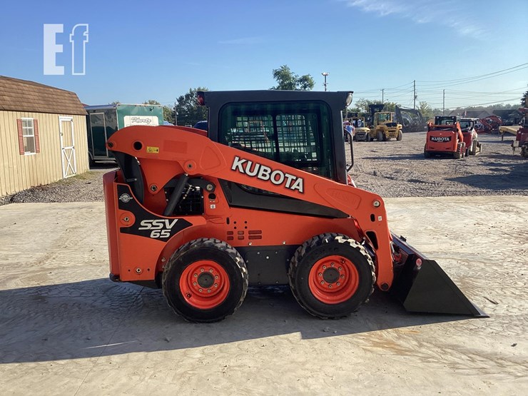 2018-kubota-ssv65-image-6