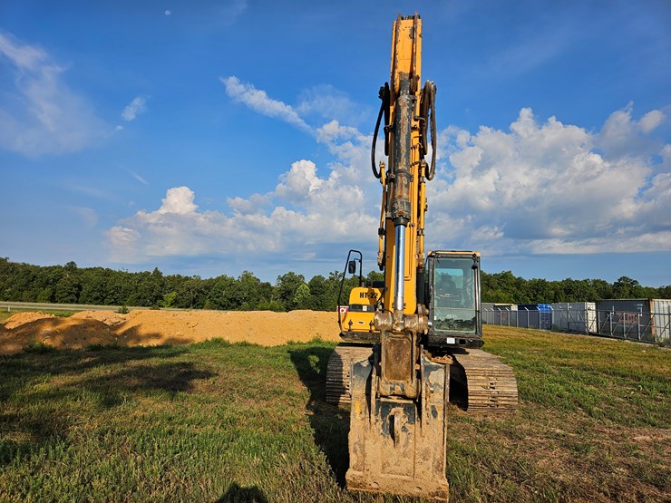 #21999-•-2020-hyundai-hx220lc-excavator-image-4