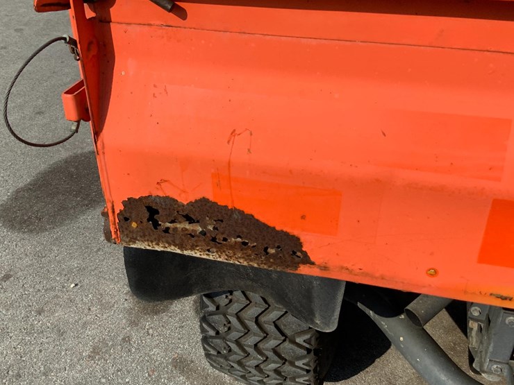 2001-kubota-rtv900-image-17