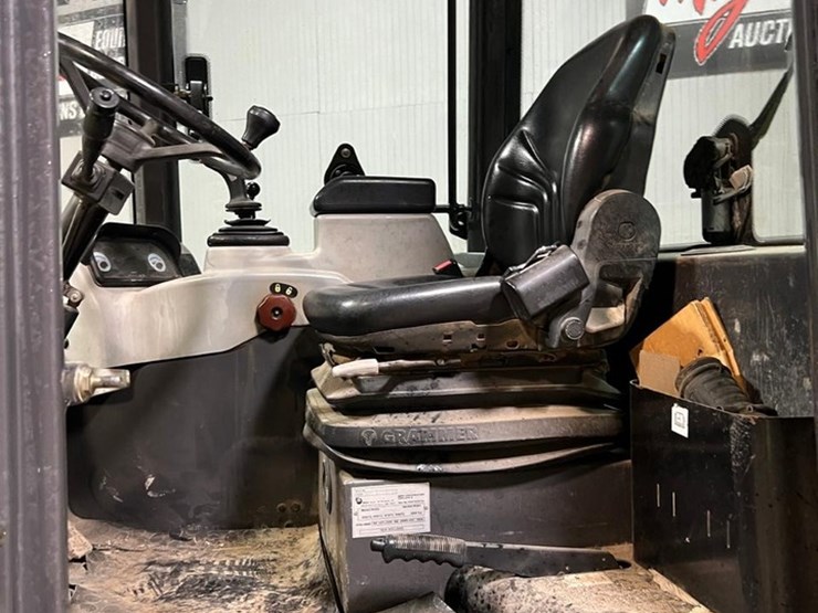 new-holland-w50tc-image-21
