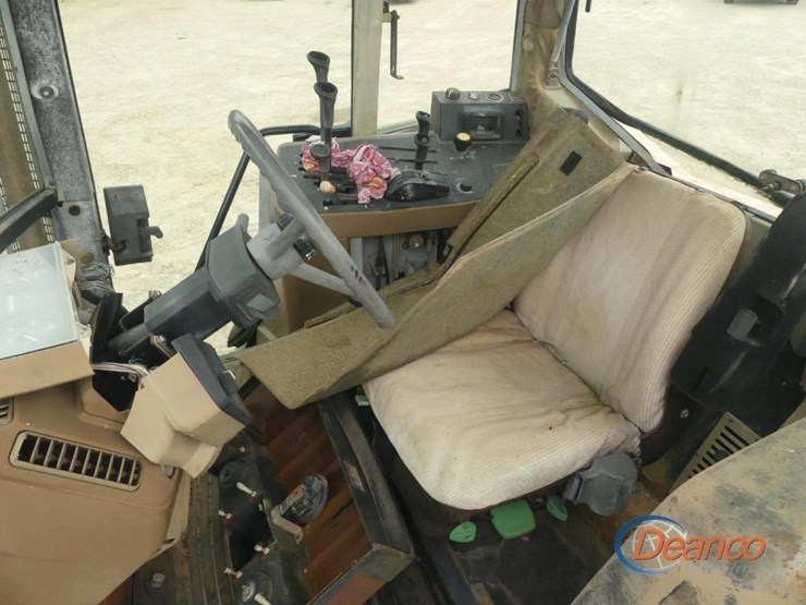 john-deere-6400-image-10