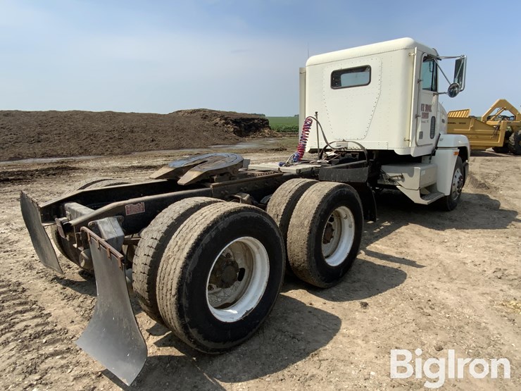 1989-freightliner-fld120-image-5