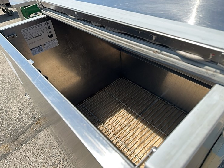 lot#-704-----beverage-air-st34n-s-double-sided-access-cold-wall-milk-cooler-image-2