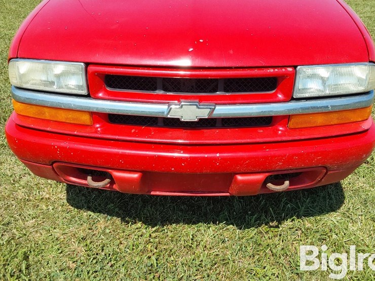 2003-chevrolet-blazer-image-12