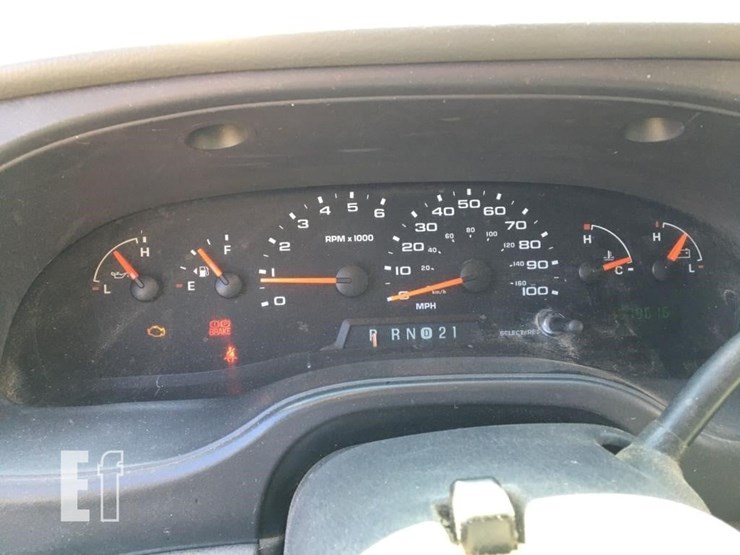 2004-ford-e250-image-6