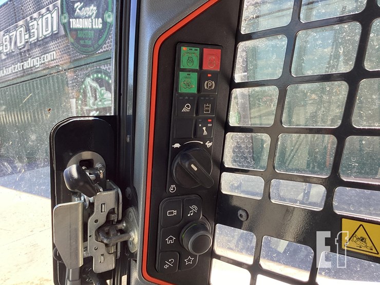 2021-bobcat-s76-image-14