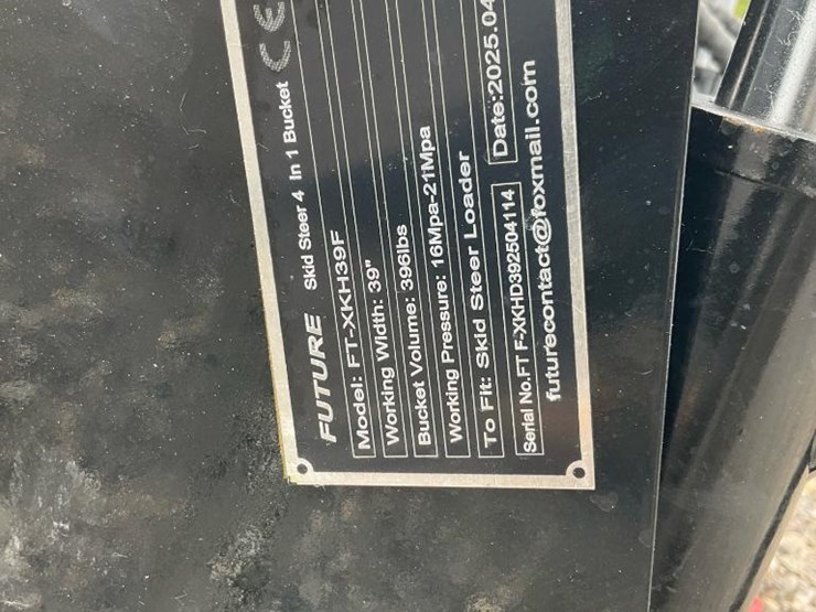 #1565-•-unused-mini-skid-steer-4in1-bucket-image-4