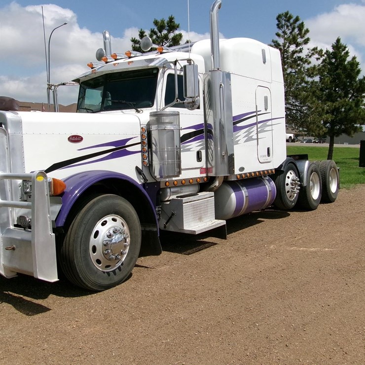 2005 PETERBILT 379