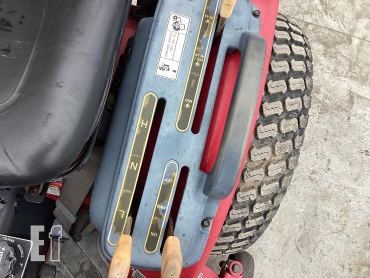 2016-mahindra-emax-22-image-16