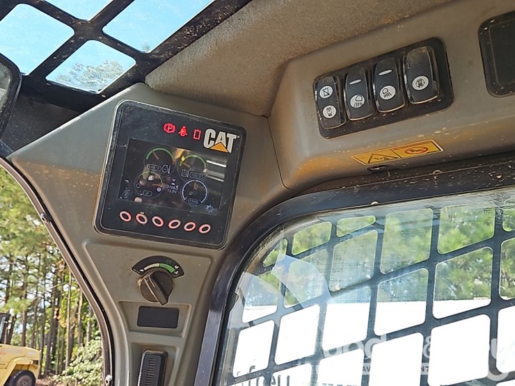 2016-caterpillar-289d-image-30