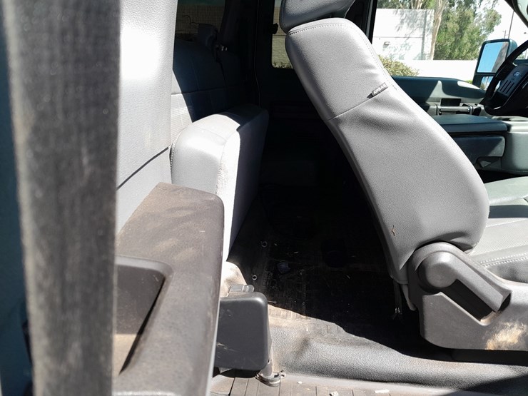 2016-ford-f550-image-5