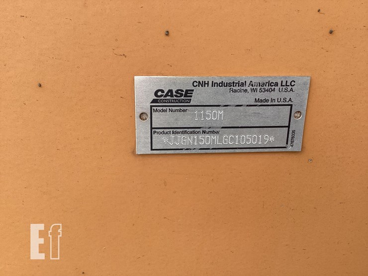 2016-case-1150m-image-21