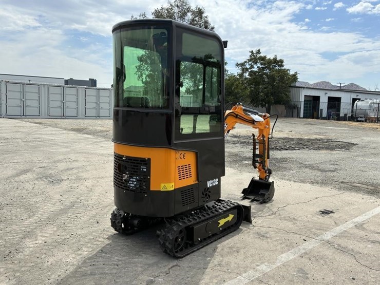 2025-vicsec-vc13c-hydraulic-excavator-image-3