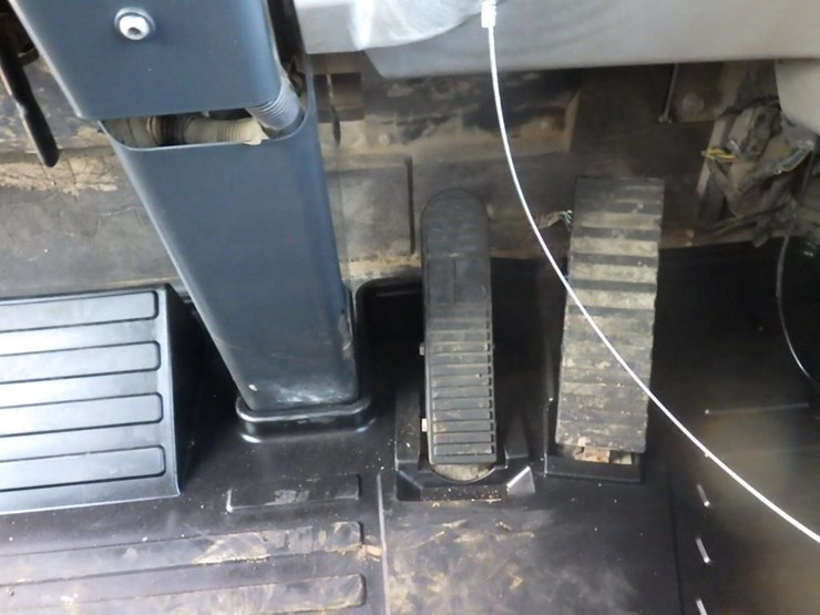 2016-komatsu-hm400-5-image-48