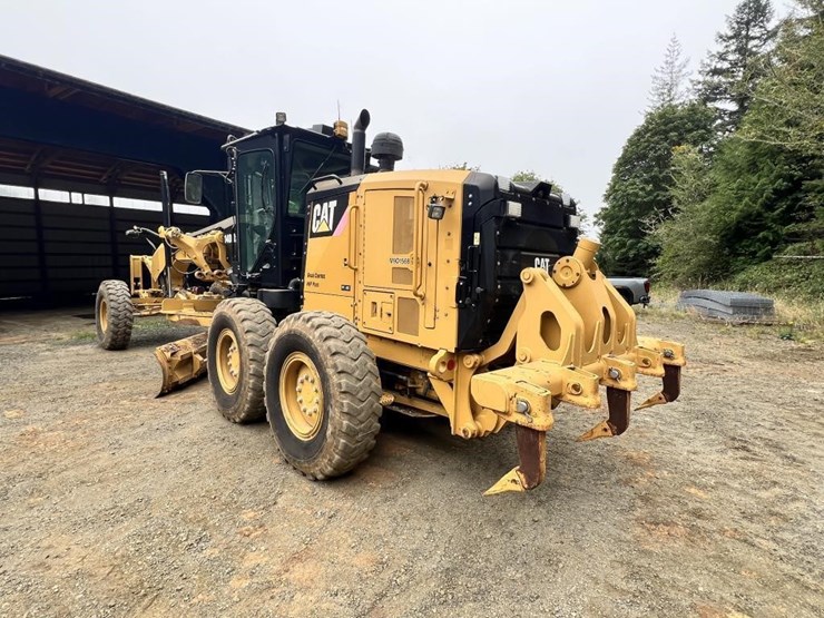 2013-caterpillar-140m2-image-3