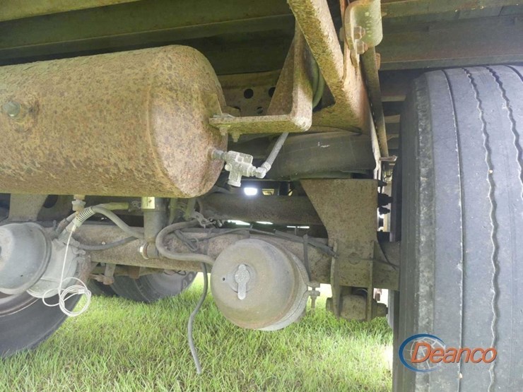 2005-strick-trailer-image-7