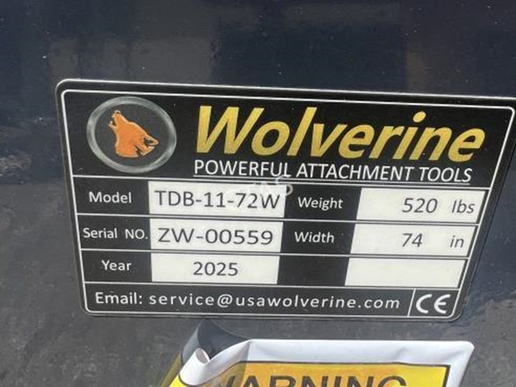 #8-•-wolverine-72"-skid-steer-bucket-image-5