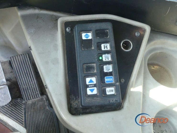 2006-international-9200i-image-18