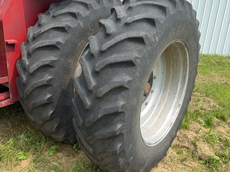 case-international-9230-4wd-tractor-image-8