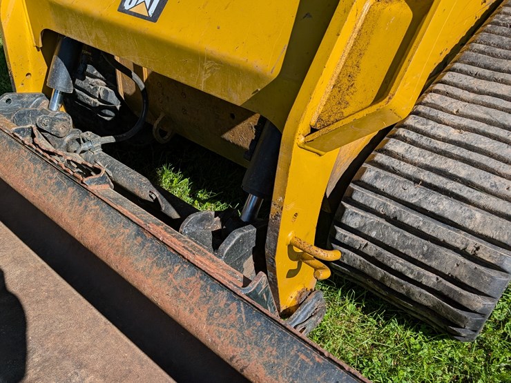 caterpillar-257d-image-4