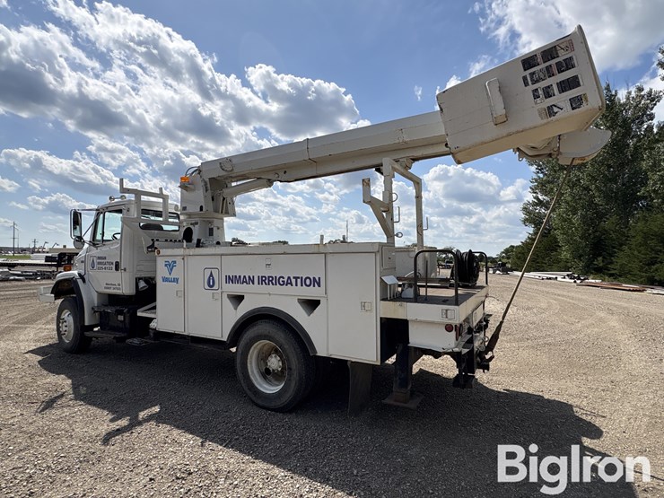 2003-freightliner-fl80-image-7