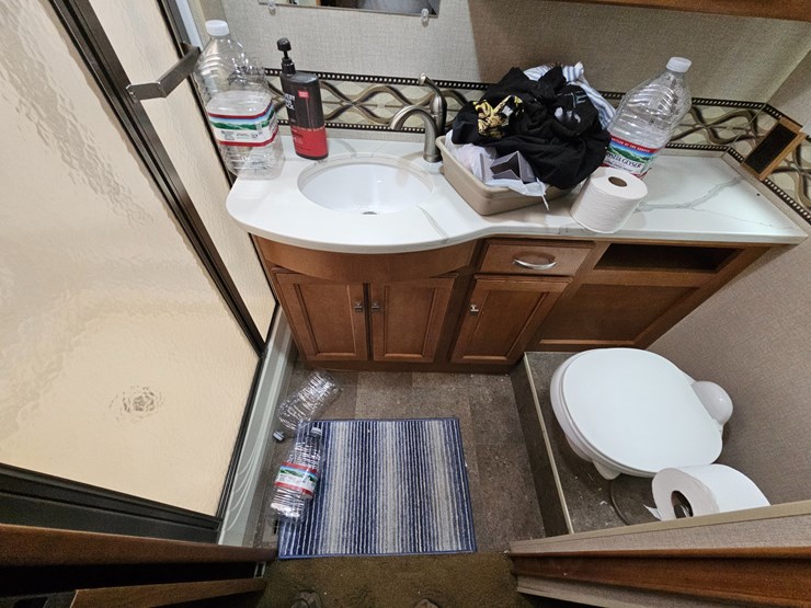#21543-•-2014-ford-f53-motorhome-image-74