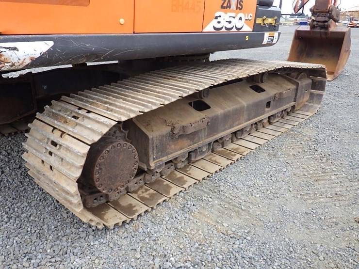 2015-hitachi-zx350lc-6n-image-53