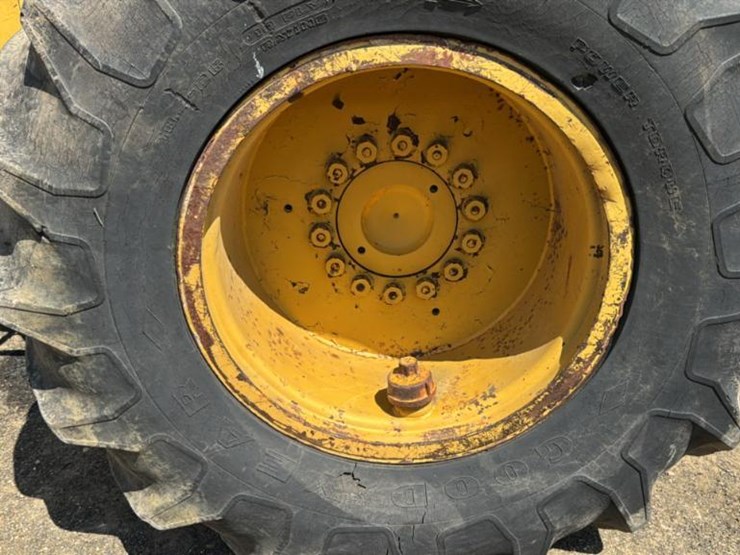 john-deere-440-image-39