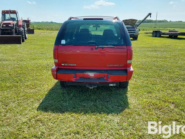 2003-chevrolet-blazer-image-6