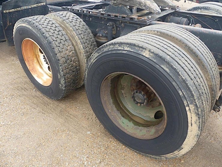 1997-ford-l9000-image-5