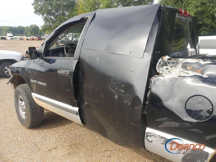 2004-dodge-ram-2500-image-5