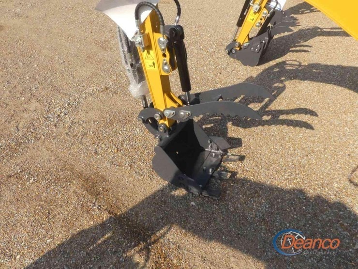 unused-2025-sdlanch-sdle20-mini-excavator,-s/n-00700a:-yanmar-23hp-diesel-eng.,-rubber-tracks-image-5