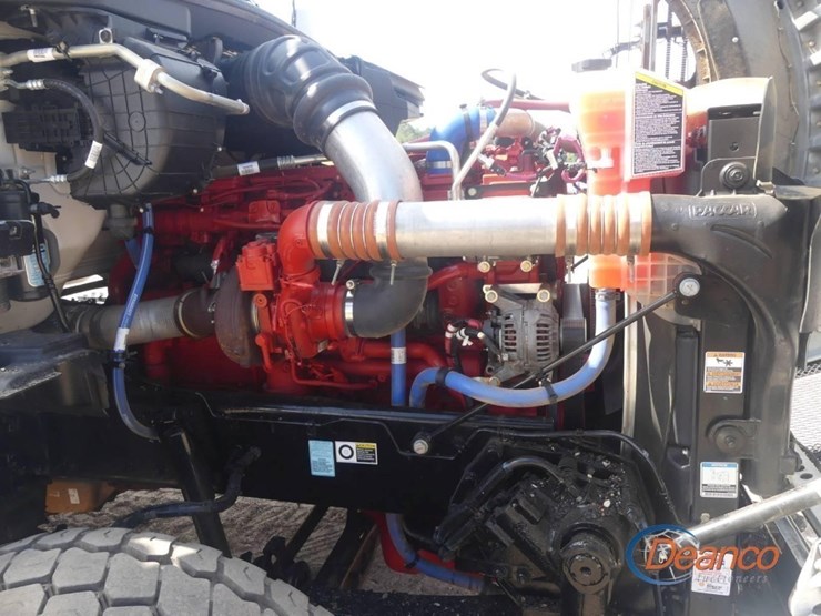 2024-kenworth-t880-image-15