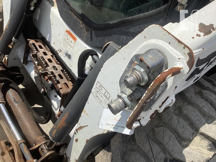 2017-bobcat-s570-image-11