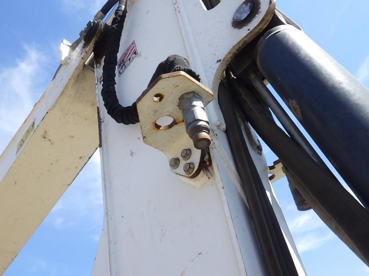 2019-bobcat-e85-image-13