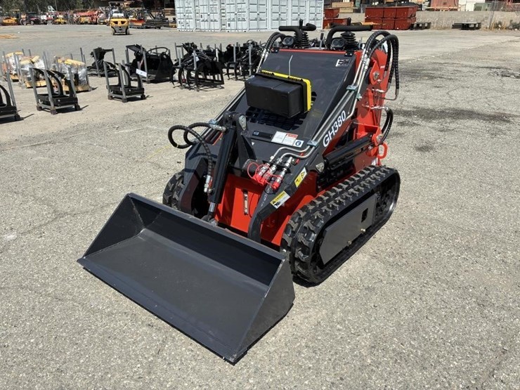 2025-aboss-gh380-sid-steer-track-loader-image-1