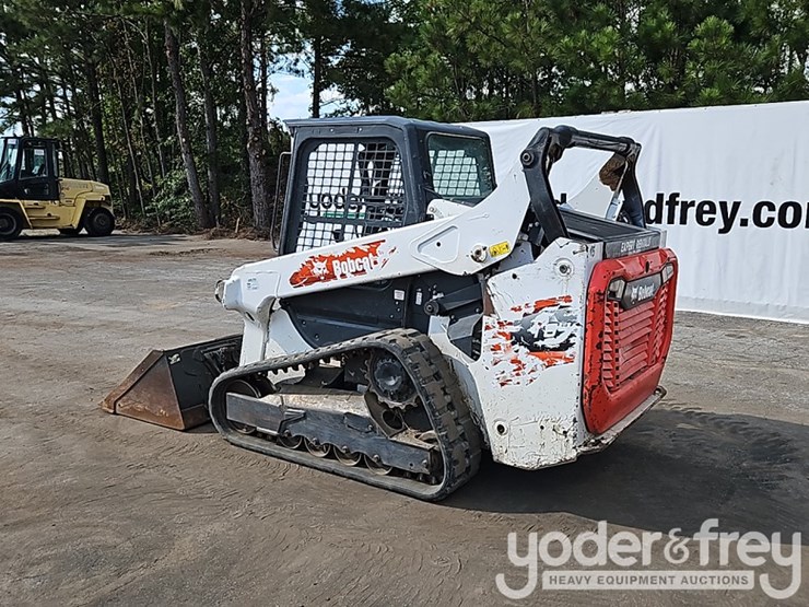 2021-bobcat-t64-image-4