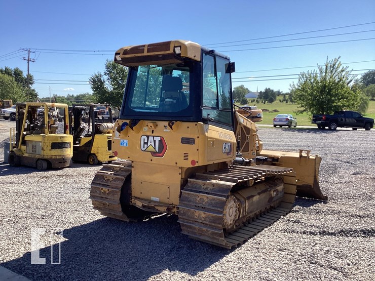 2020-caterpillar-d3-lgp-image-4