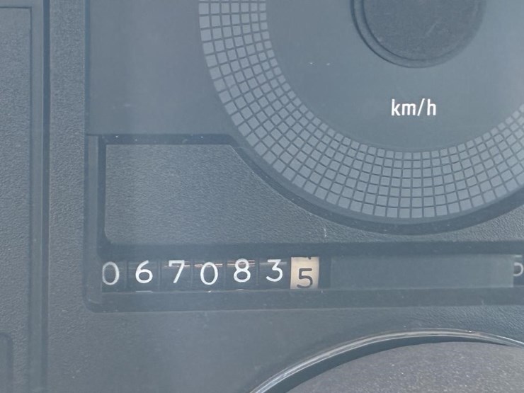 1990-gmc-sierra-2500-image-13