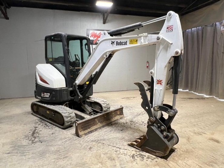 2020-bobcat-e32i-image-7